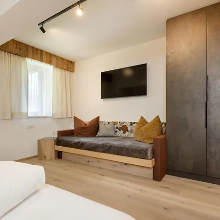 Garni Jagdhof 3*
