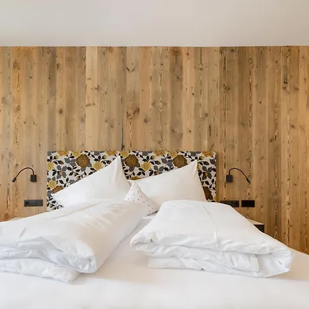 Garni Jagdhof Hotel 3*