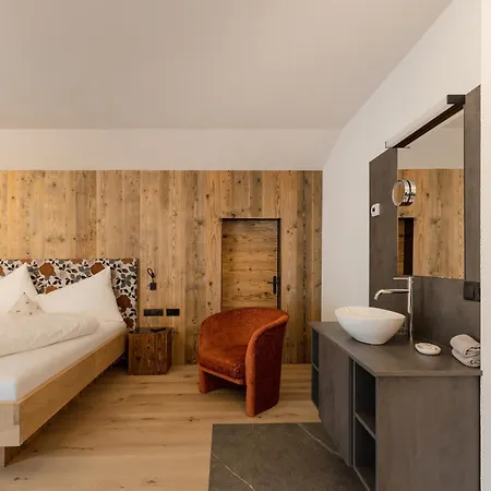 Garni Jagdhof Hotel 3*